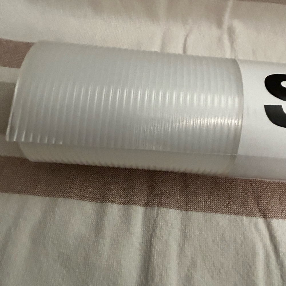 White Shelf Liner - Picture 3 of 6